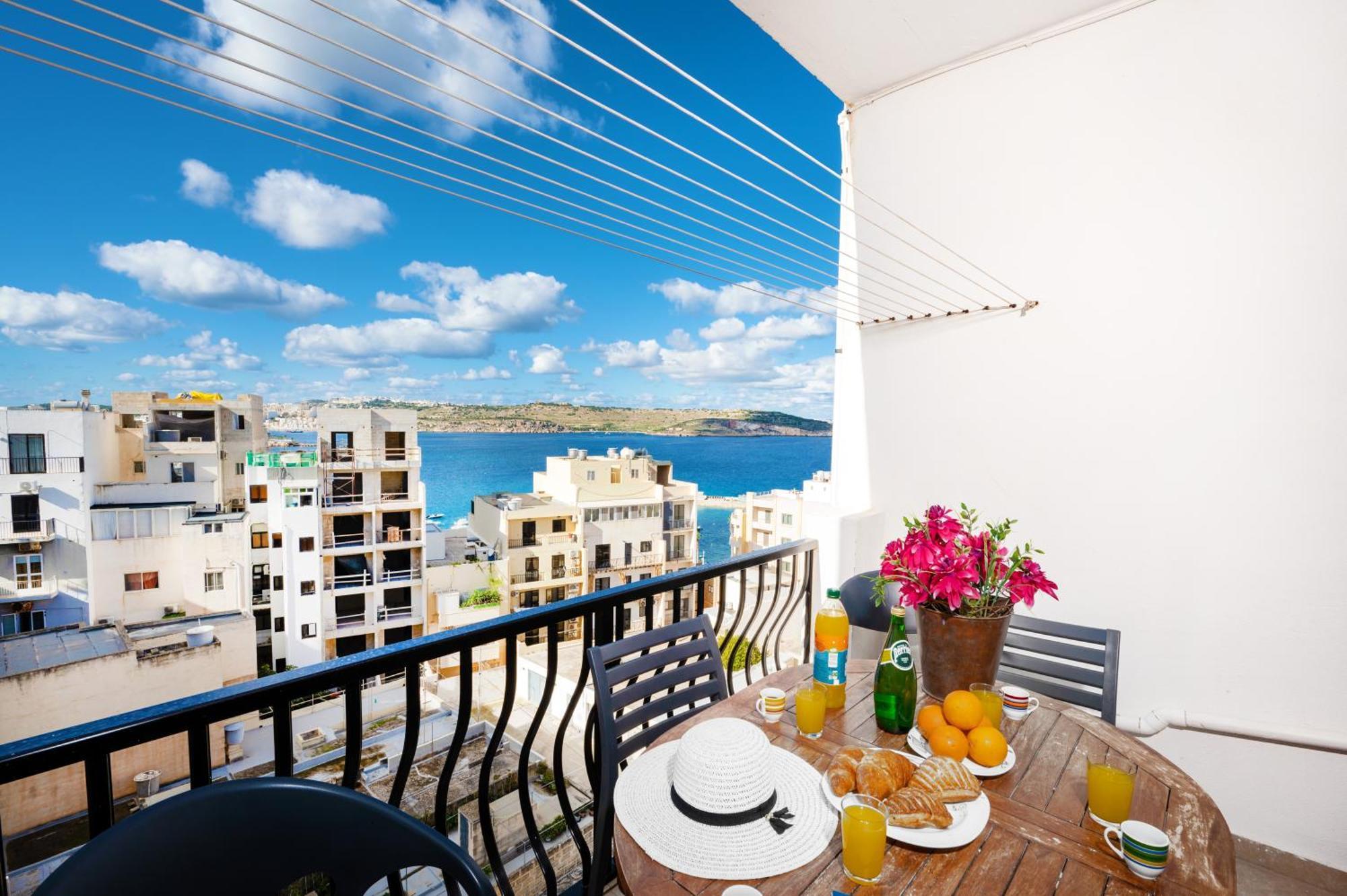 Seashells Apartments With Terrace, Just Off The Seafront In Bugibba - By Getawaysmalta Σεντ Πόλς Μπέι Εξωτερικό φωτογραφία