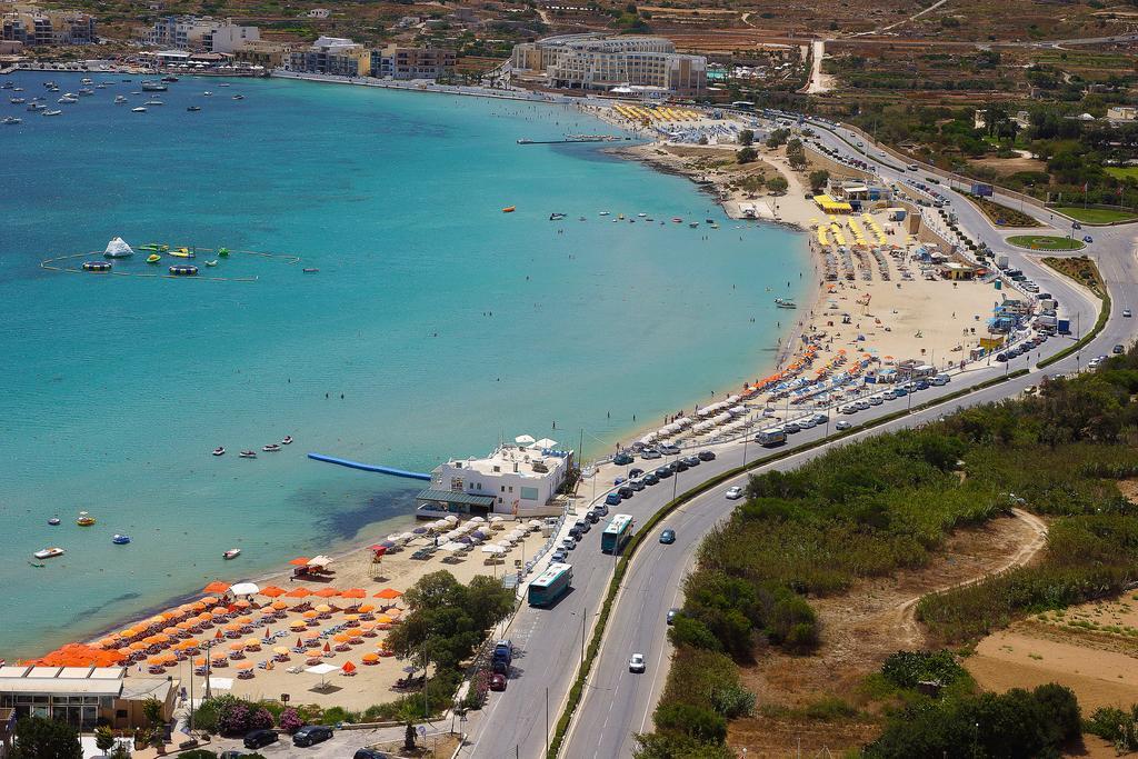 Seashells Apartments With Terrace, Just Off The Seafront In Bugibba - By Getawaysmalta Σεντ Πόλς Μπέι Δωμάτιο φωτογραφία